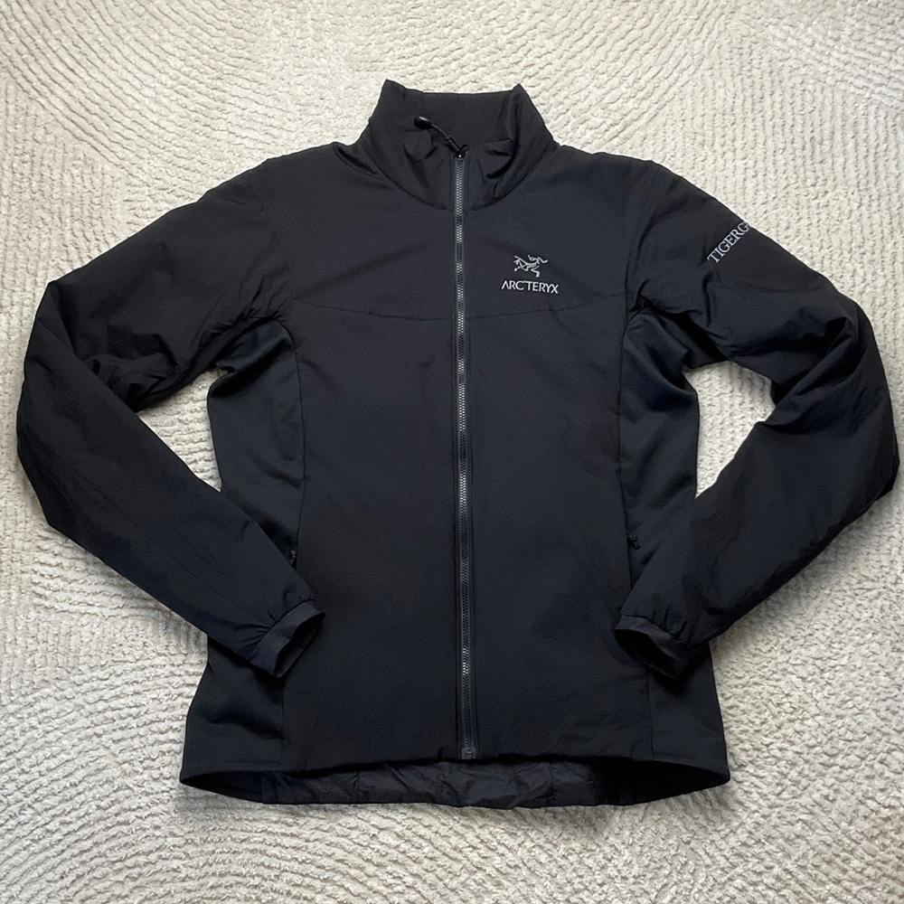 Arc'teryx Atom LT Jacket Black With Embroidered Company Logo Women’s Size Medium